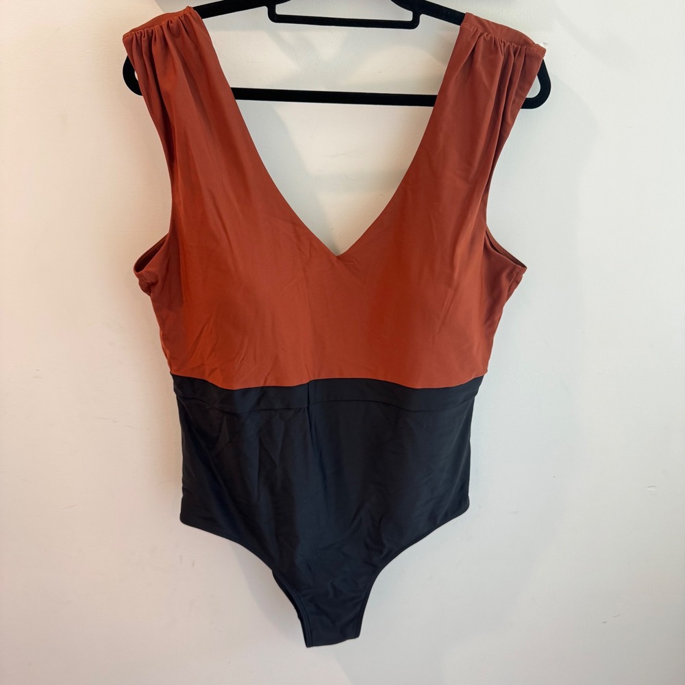 Summersalt The Ruched Backflip One Piece Swimsuit Amber/Sea Urchin Size 20